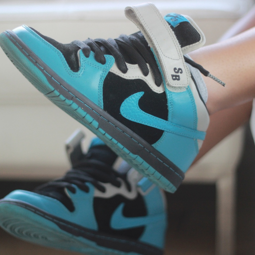Nike SB Dunk Mid "Aqua Fuel Blue"